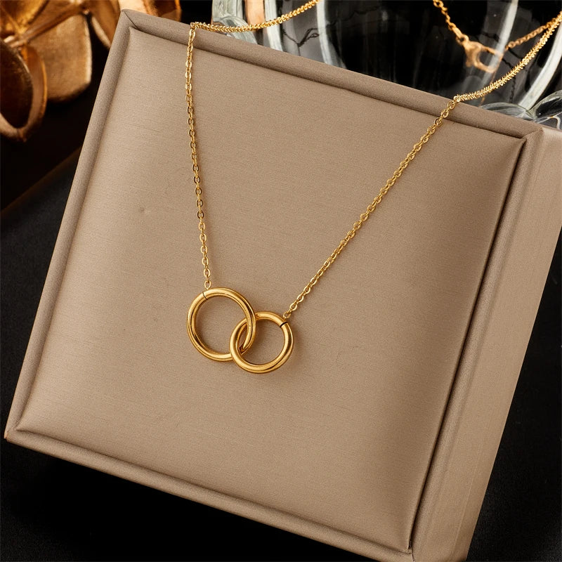 Double Interlocking Ring Pendant | 316L Stainless Steel Tarnish-Proof Gold Clavicle Chain