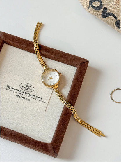 Retro Micro-Watch | Ultra-Slim 5mm Stainless Steel Bracelet with Roman Numerals