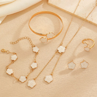 4-Piece Botanical Leaf Jewellery Set | Zinc Alloy Necklace, Earrings, Bracelet & Ring