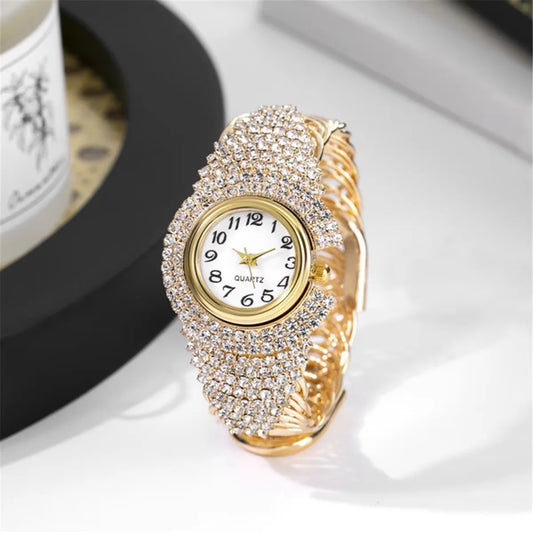 K-Luxe Roman Numeral Bracelet Watch | Elegant Diamond-Inlaid Stainless Steel Timepiece