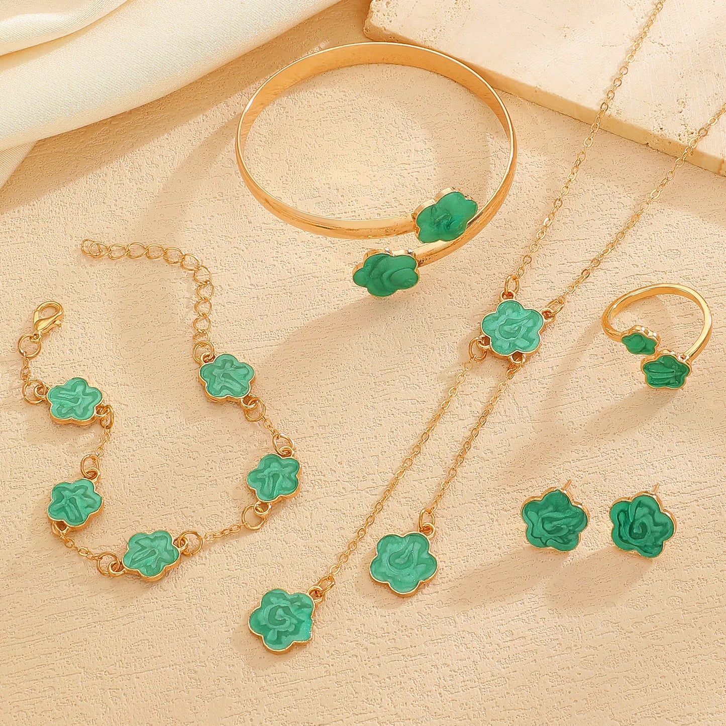 4-Piece Botanical Leaf Jewellery Set | Zinc Alloy Necklace, Earrings, Bracelet & Ring