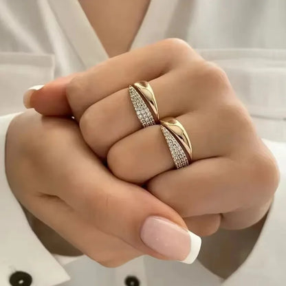 Sunburst Statement Ring | 18K Gold-Plated Natural Copal Inlay & Textured Hollow Band