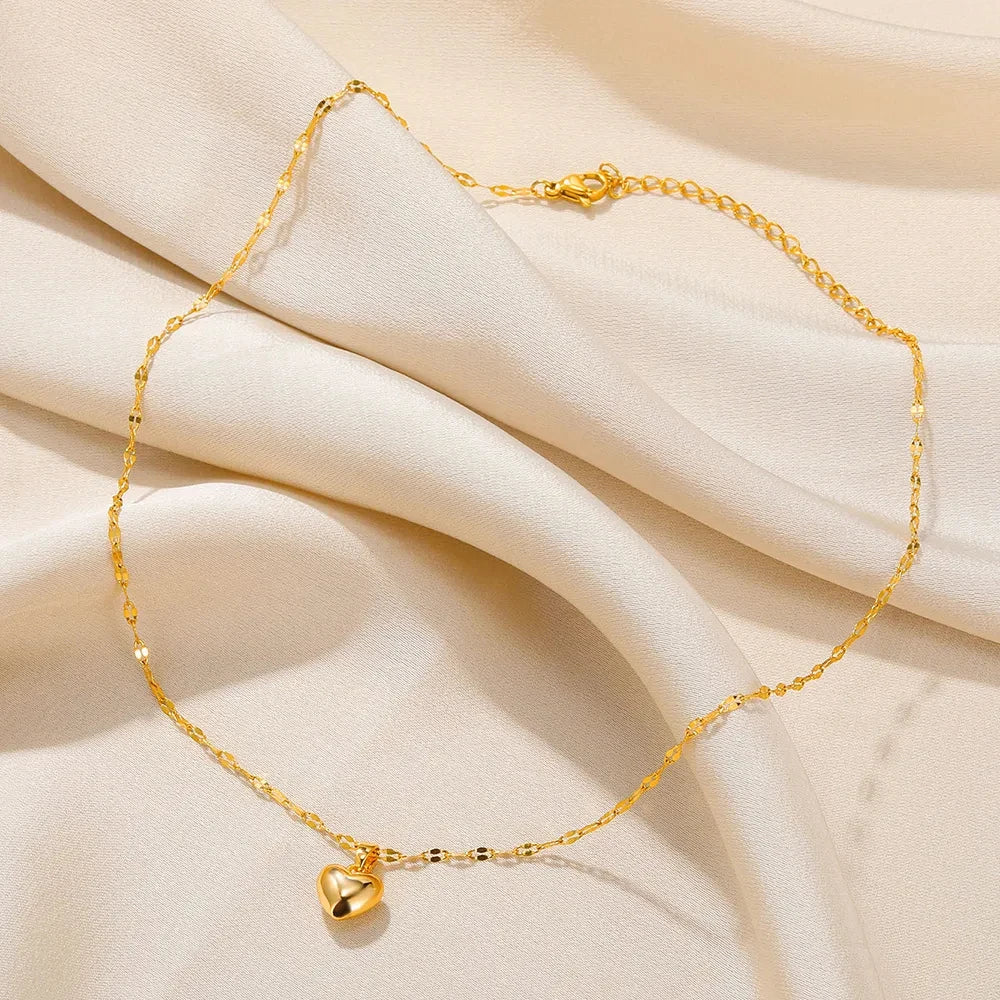 Modern Love Heart Pendant Necklace | Waterproof 316L Stainless Steel with Lip Chain
