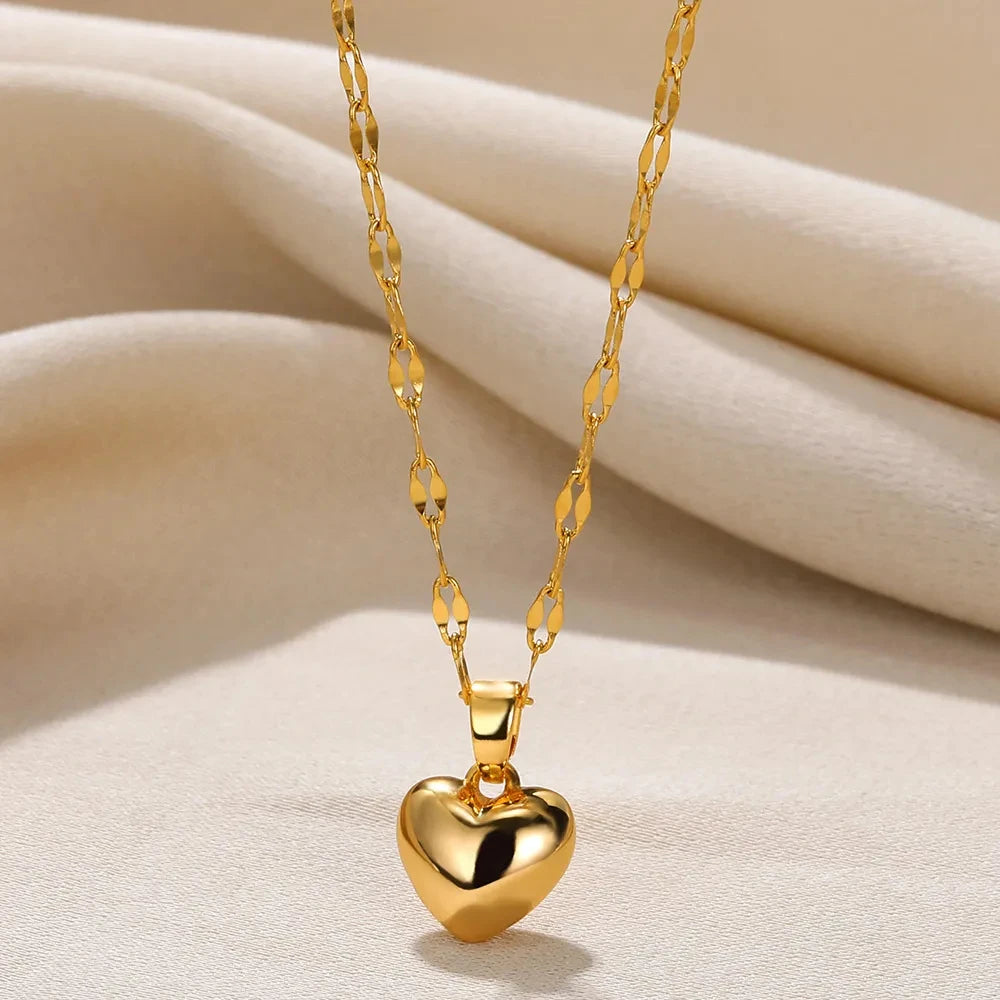 Modern Love Heart Pendant Necklace | Waterproof 316L Stainless Steel with Lip Chain