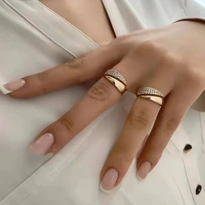 Sunburst Statement Ring | 18K Gold-Plated Natural Copal Inlay & Textured Hollow Band