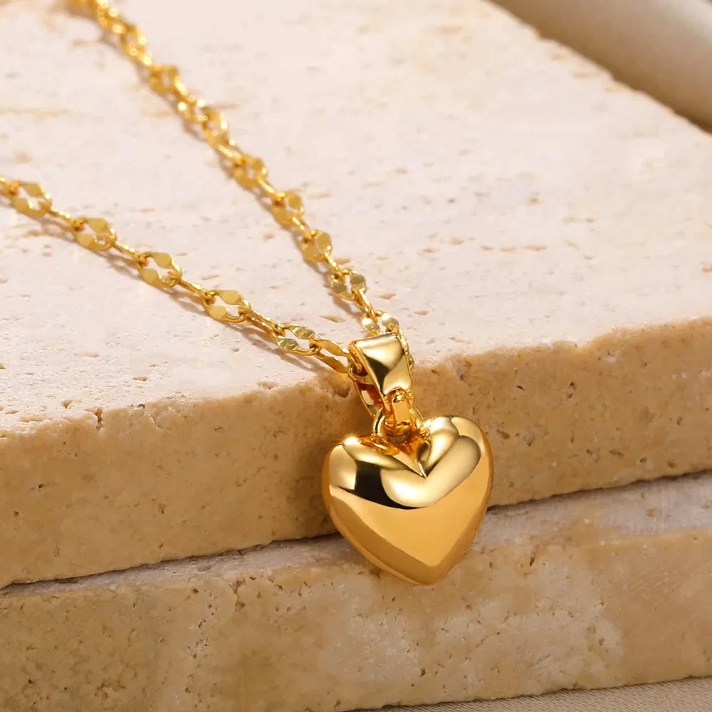 Modern Love Heart Pendant Necklace | Waterproof 316L Stainless Steel with Lip Chain