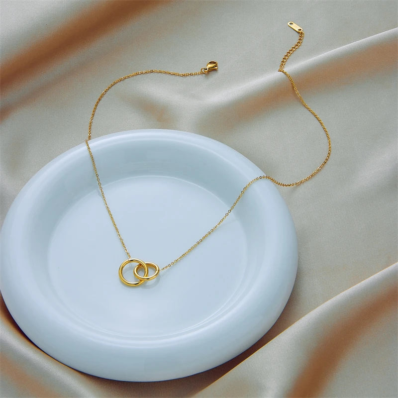Double Interlocking Ring Pendant | 316L Stainless Steel Tarnish-Proof Gold Clavicle Chain