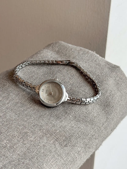 Retro Micro-Watch | Ultra-Slim 5mm Stainless Steel Bracelet with Roman Numerals